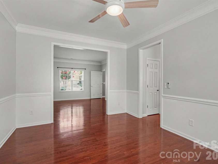 5813 Parkstone Drive, Matthews, NC 28104.  MLS# CAR4408106, YatesRealty ID 43779. 