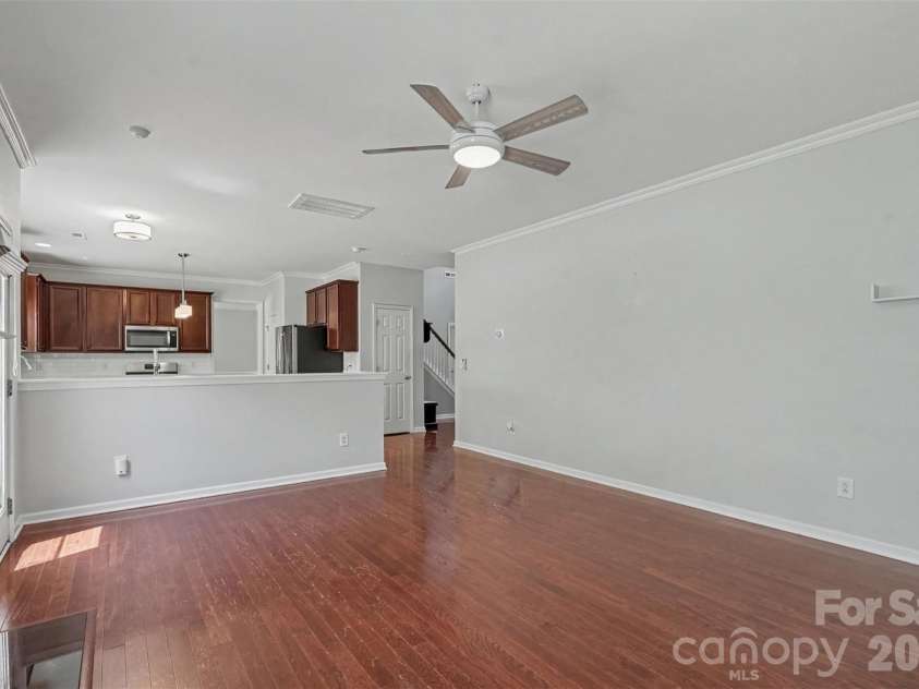 5813 Parkstone Drive, Matthews, NC 28104.  MLS# CAR4408106, YatesRealty ID 43779. 