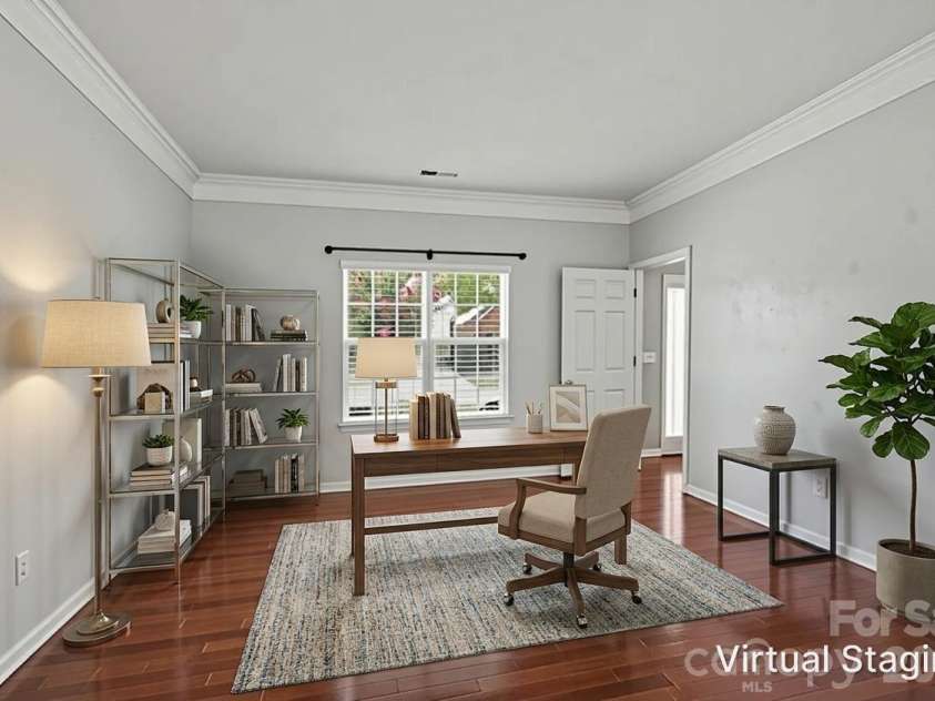 5813 Parkstone Drive, Matthews, NC 28104.  MLS# CAR4408106, YatesRealty ID 43779. 