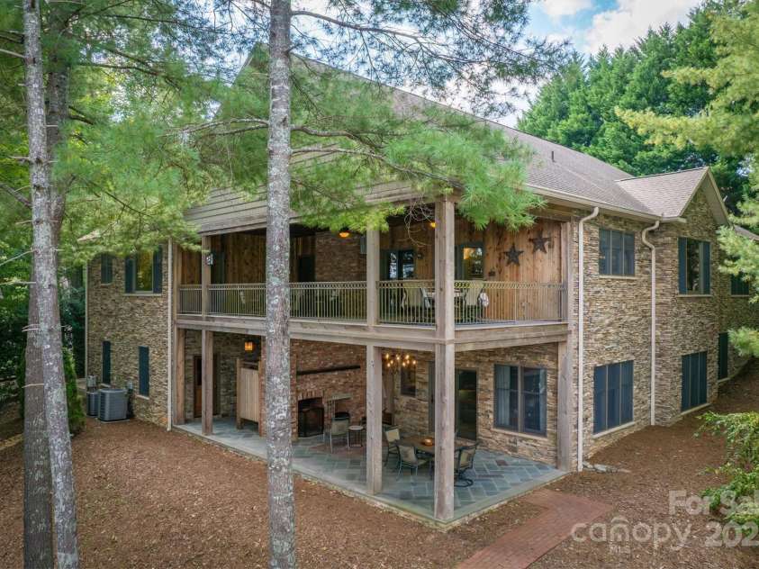 1831 Sandy Cove Drive, Morganton, NC 28655.  MLS# CAR4303843, YatesRealty ID 4378. 