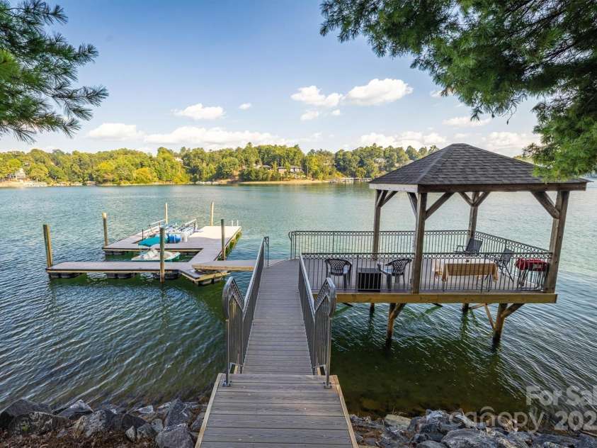 1831 Sandy Cove Drive, Morganton, NC 28655.  MLS# CAR4303843, YatesRealty ID 4378. 