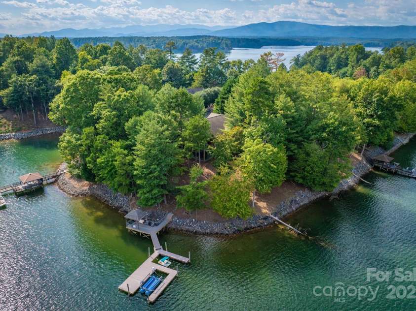 1831 Sandy Cove Drive, Morganton, NC 28655.  MLS# CAR4303843, YatesRealty ID 4378. 