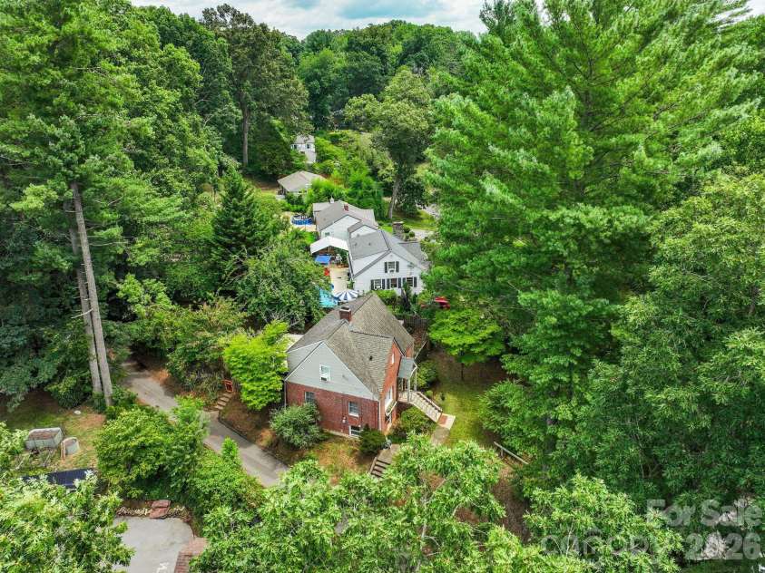 64 Arthur Road, Asheville, NC 28806.  MLS# CAR4411808, YatesRealty ID 43780. 