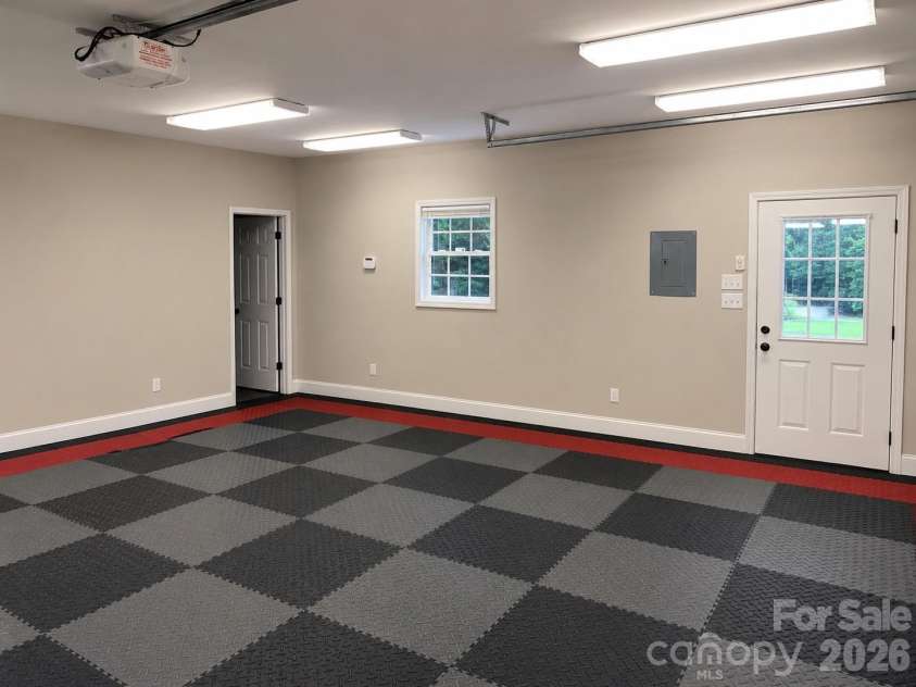 7627 Maple Bluff Lane, Concord, NC 28025.  MLS# CAR4412826, YatesRealty ID 43781. 
