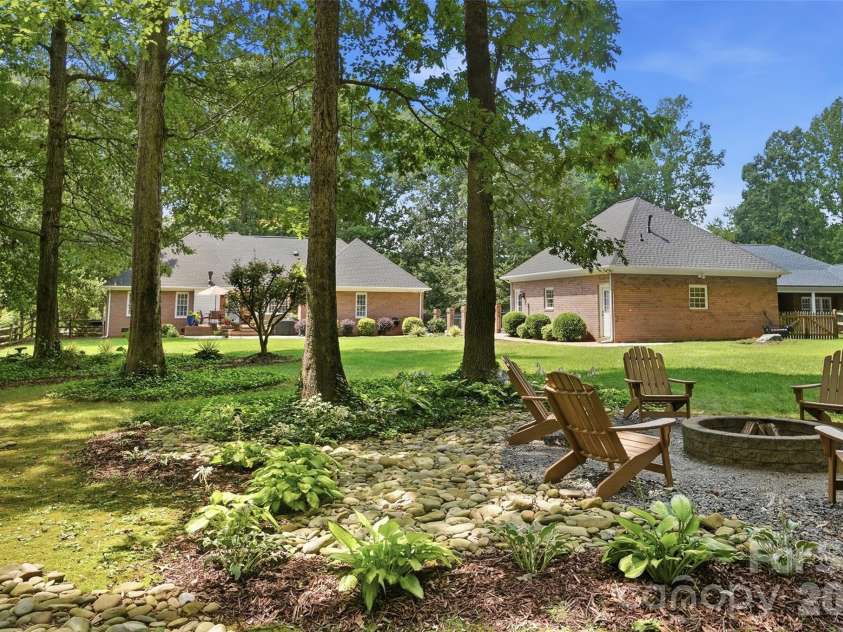 7627 Maple Bluff Lane, Concord, NC 28025.  MLS# CAR4412826, YatesRealty ID 43781. 