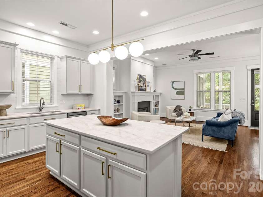 1431 Tippah Park Court, Charlotte, NC 28205.  MLS# CAR4406412, YatesRealty ID 43782. 