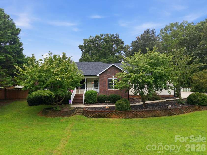359 Huffstetler Lake Road, Dallas, NC 28034.  MLS# CAR4413475, YatesRealty ID 43785. 