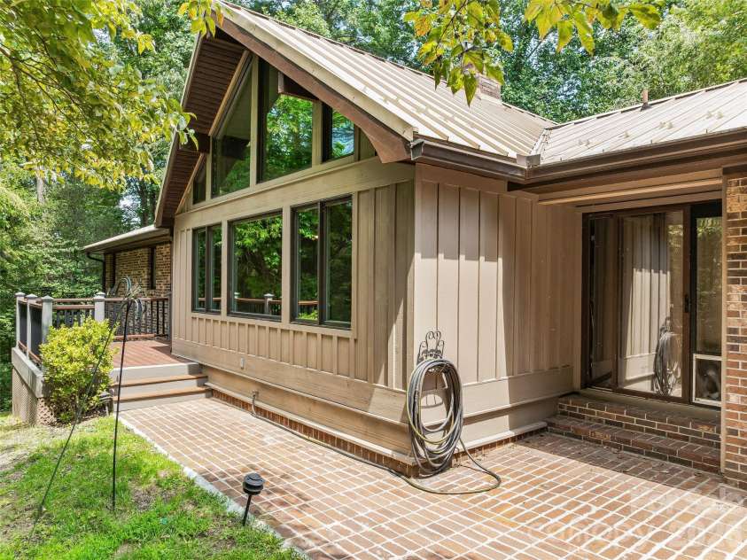 201 Valeria Lane, Pisgah Forest, NC 28768.  MLS# CAR4413829, YatesRealty ID 43787. Grilling Patio