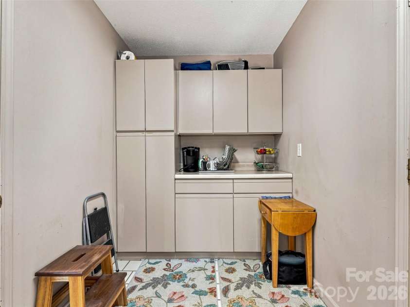 201 Valeria Lane, Pisgah Forest, NC 28768.  MLS# CAR4413829, YatesRealty ID 43787. Walk In Pantry