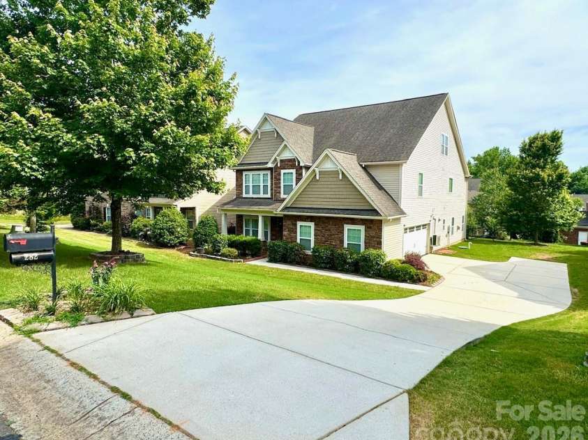 282 Fischer Road, Fort Mill, SC 29715.  MLS# CAR4412237, YatesRealty ID 43788. 