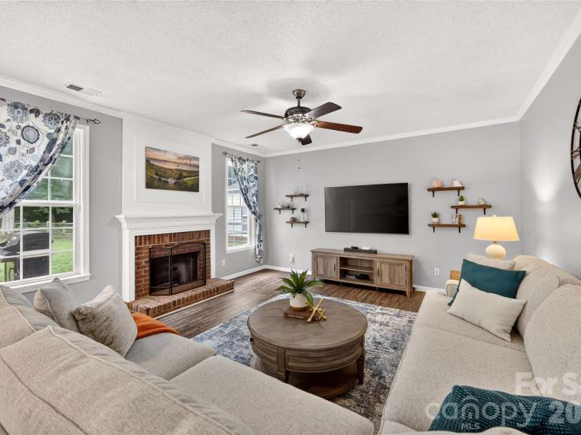 14013 Laurel Trace Drive, Charlotte, NC 28273.  MLS# CAR4413106, YatesRealty ID 43789. 