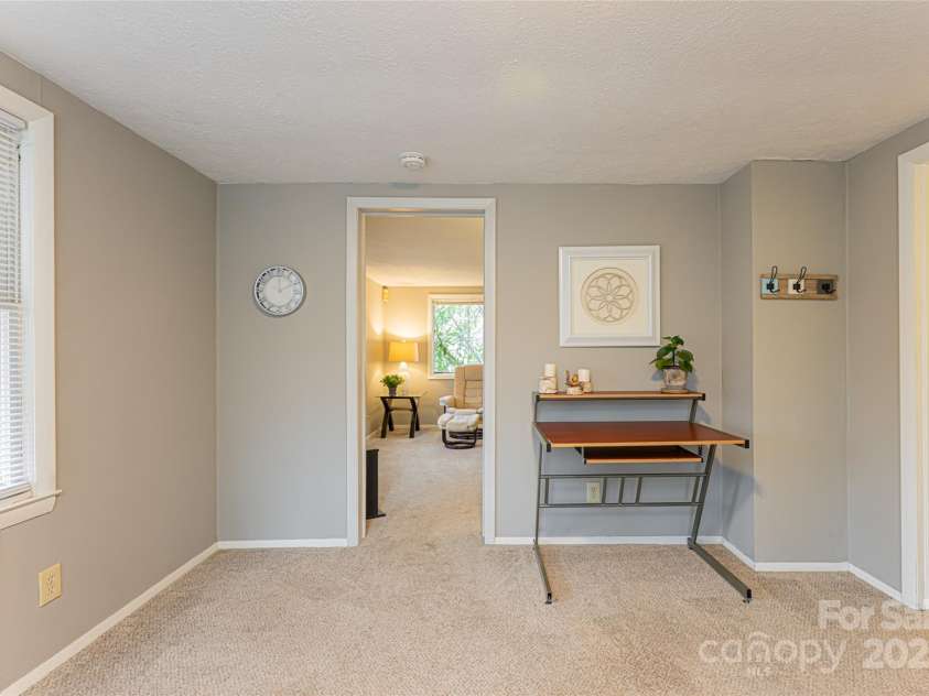 114 Cragmont Road, Black Mountain, NC 28711.  MLS# CAR4243321, YatesRealty ID 4379. 