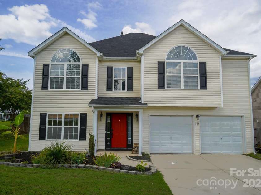 305 White Water Drive, Rock Hill, SC 29732.  MLS# CAR4301011, YatesRealty ID 4379. 