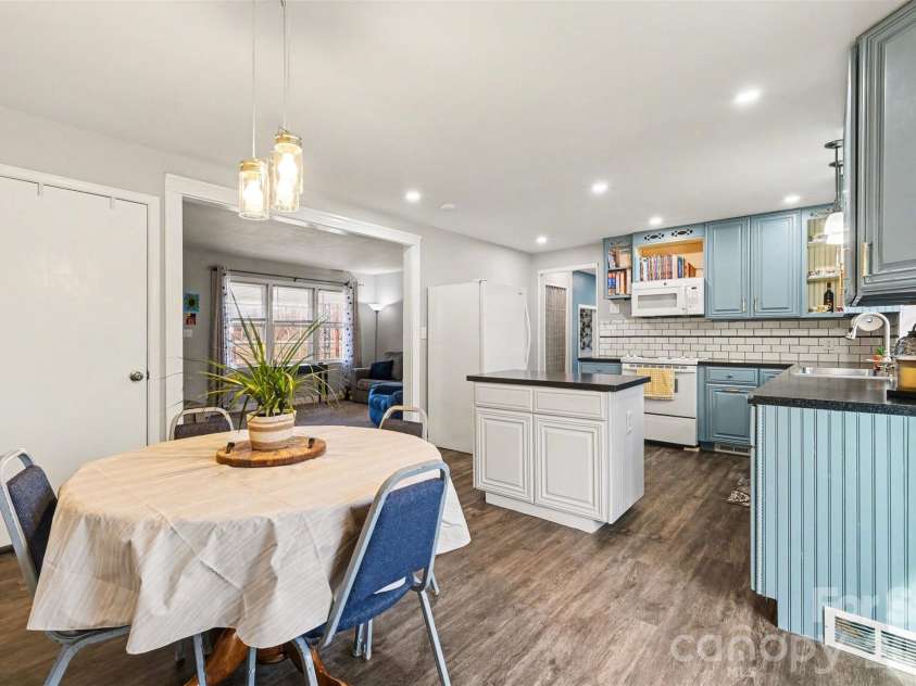 526 Wilson Drive, Lawndale, NC 28090.  MLS# CAR4345839, YatesRealty ID 4379. 