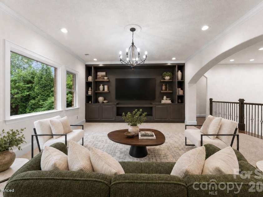 7307 Roseland Avenue, Charlotte, NC 28277.  MLS# CAR4413128, YatesRealty ID 43790. 