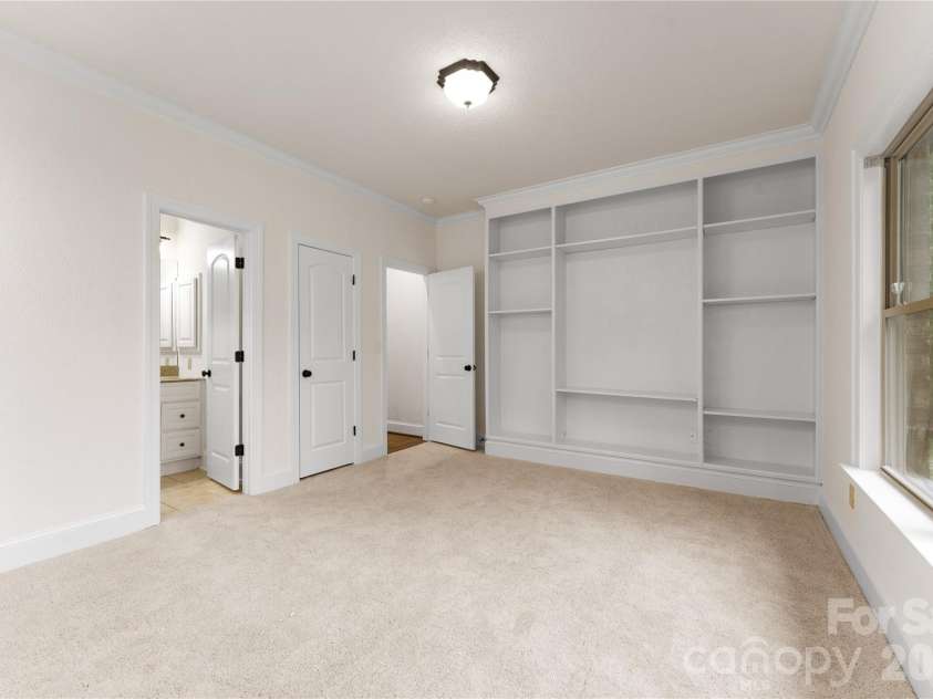 7307 Roseland Avenue, Charlotte, NC 28277.  MLS# CAR4413128, YatesRealty ID 43790. Bedroom 1