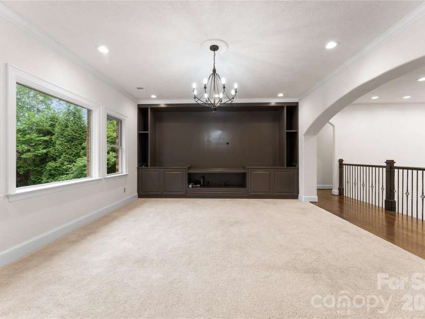 7307 Roseland Avenue, Charlotte, NC 28277.  MLS# CAR4413128, YatesRealty ID 43790. Bonus/Flex room upper level