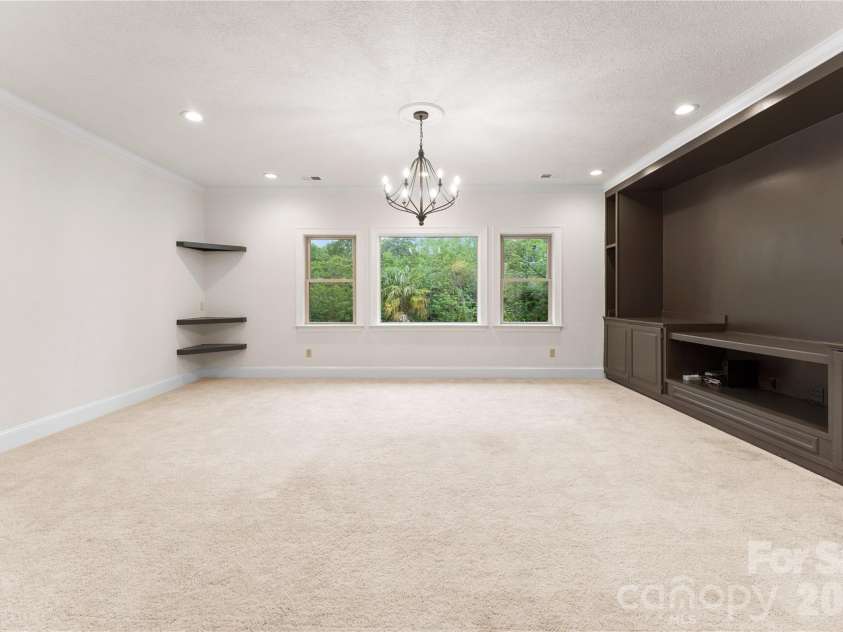 7307 Roseland Avenue, Charlotte, NC 28277.  MLS# CAR4413128, YatesRealty ID 43790. Bonus/Flex room upper level