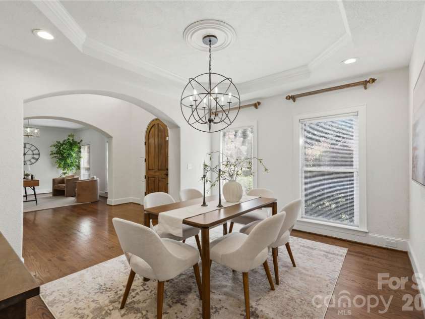 7307 Roseland Avenue, Charlotte, NC 28277.  MLS# CAR4413128, YatesRealty ID 43790. Dining room