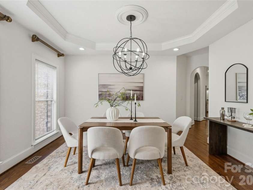 7307 Roseland Avenue, Charlotte, NC 28277.  MLS# CAR4413128, YatesRealty ID 43790. Dining room