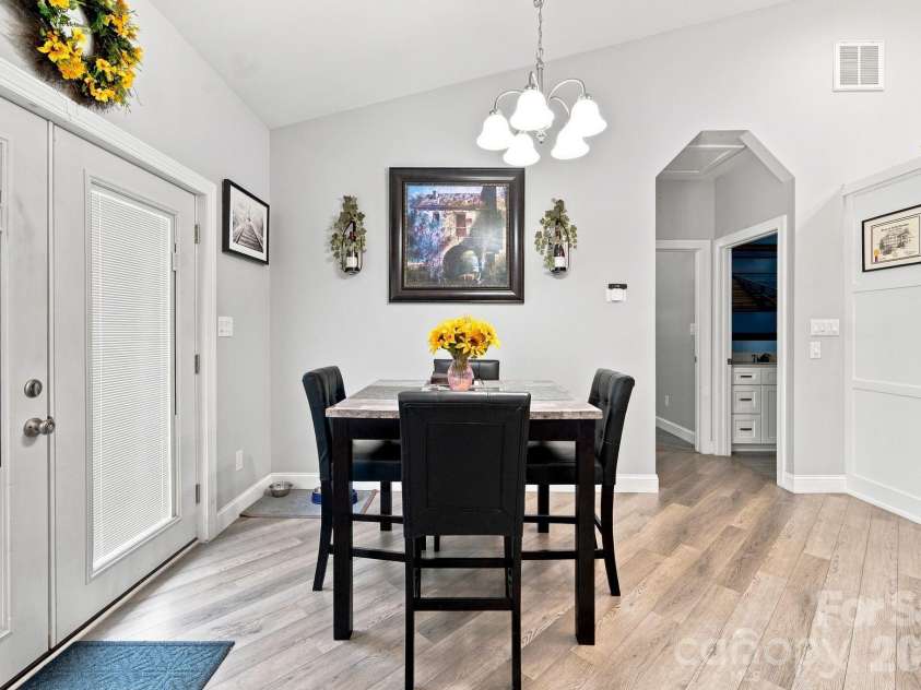 295 Idlewood Drive, Marion, NC 28752.  MLS# CAR4412940, YatesRealty ID 43791. Dining
