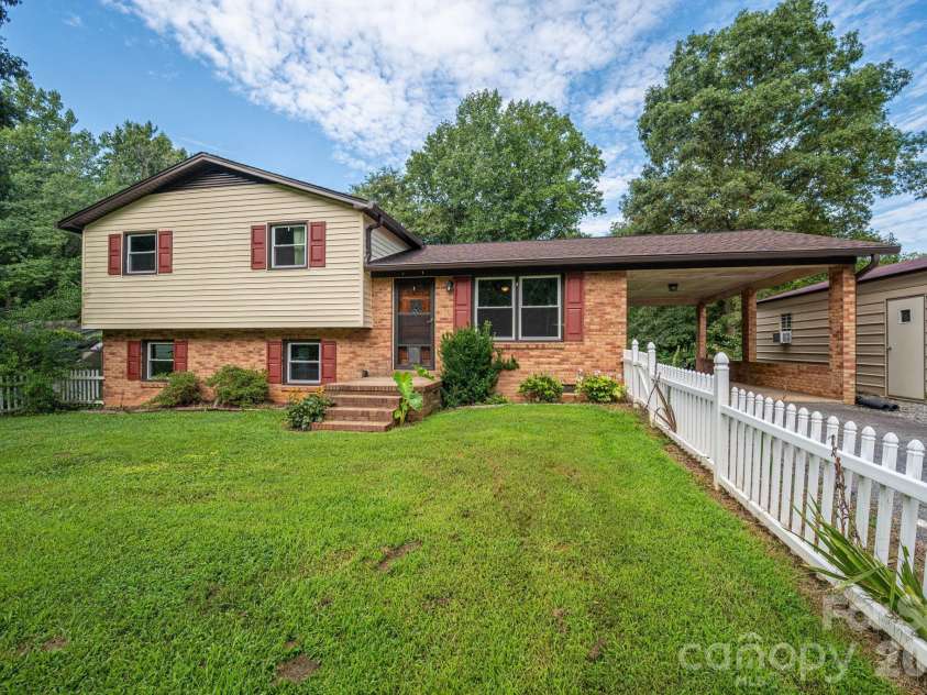 1369 Chancellor Drive, Claremont, NC 28610.  MLS# CAR4414231, YatesRealty ID 43792. 