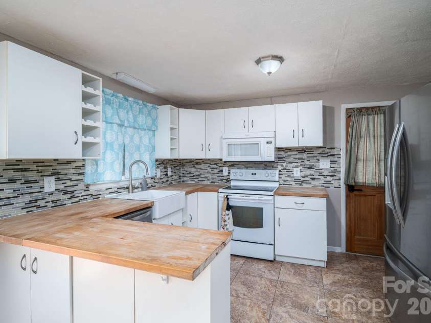 1369 Chancellor Drive, Claremont, NC 28610.  MLS# CAR4414231, YatesRealty ID 43792. 
