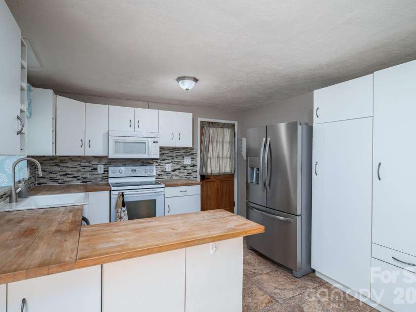 1369 Chancellor Drive, Claremont, NC 28610.  MLS# CAR4414231, YatesRealty ID 43792. 