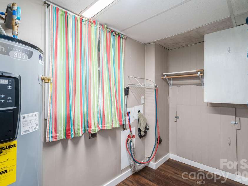 1369 Chancellor Drive, Claremont, NC 28610.  MLS# CAR4414231, YatesRealty ID 43792. 