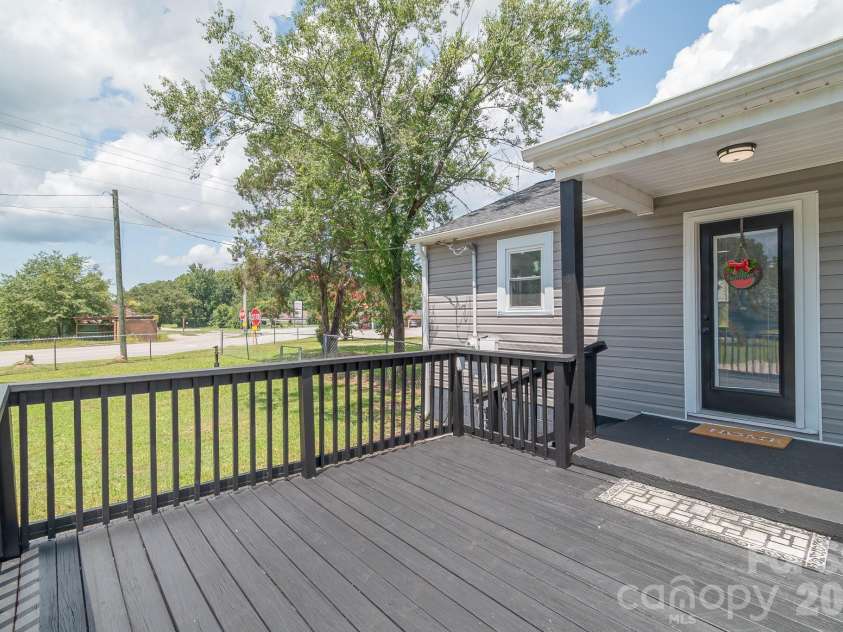 4228 Flat Creek Road, Heath Springs, SC 29058.  MLS# CAR4410434, YatesRealty ID 43793. 