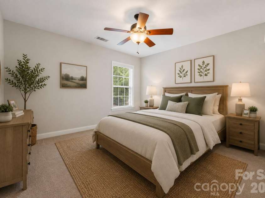 9513 Seamill Road, Charlotte, NC 28278.  MLS# CAR4408705, YatesRealty ID 43794. 