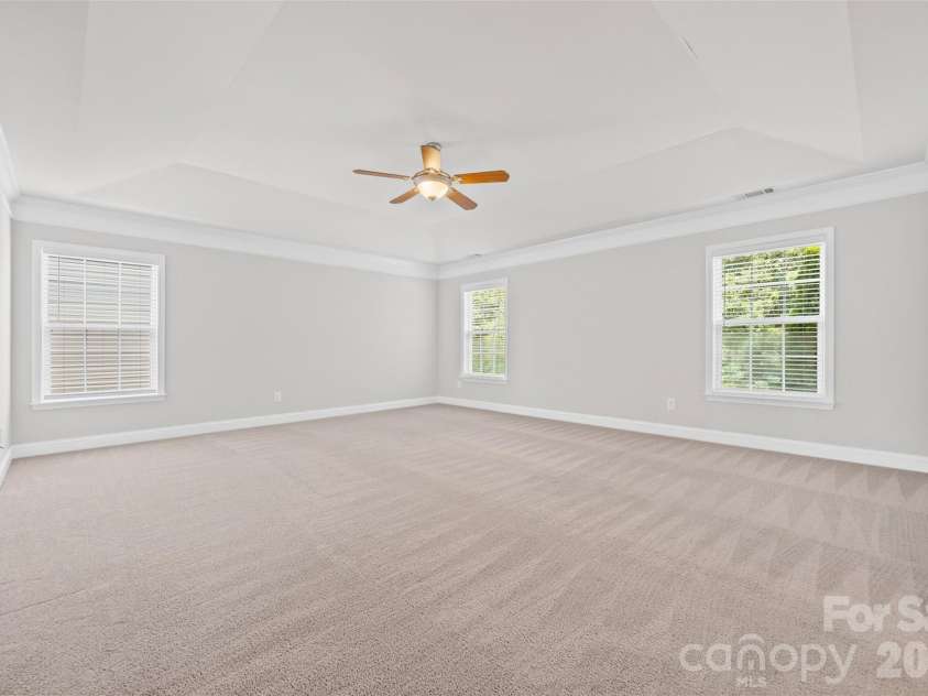 9513 Seamill Road, Charlotte, NC 28278.  MLS# CAR4408705, YatesRealty ID 43794. Primary Bedroom
