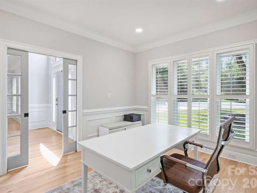 7701 Walthall Court, Charlotte, NC 28210.  MLS# CAR4404476, YatesRealty ID 43795. 