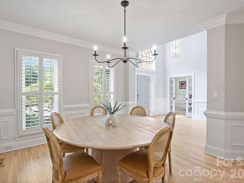7701 Walthall Court, Charlotte, NC 28210.  MLS# CAR4404476, YatesRealty ID 43795. 
