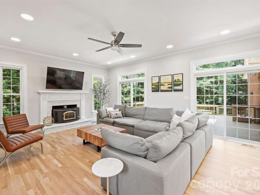 7701 Walthall Court, Charlotte, NC 28210.  MLS# CAR4404476, YatesRealty ID 43795. 