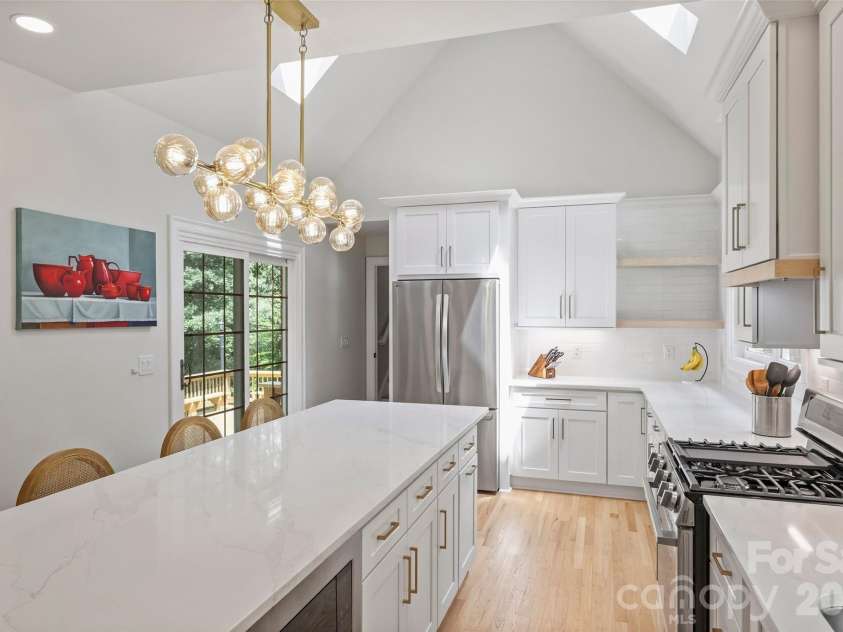 7701 Walthall Court, Charlotte, NC 28210.  MLS# CAR4404476, YatesRealty ID 43795. 