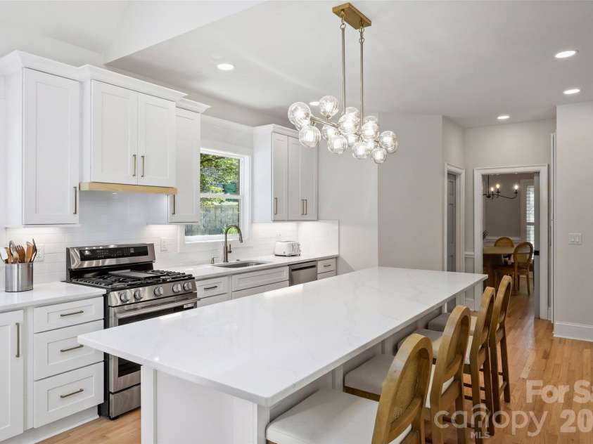 7701 Walthall Court, Charlotte, NC 28210.  MLS# CAR4404476, YatesRealty ID 43795. 