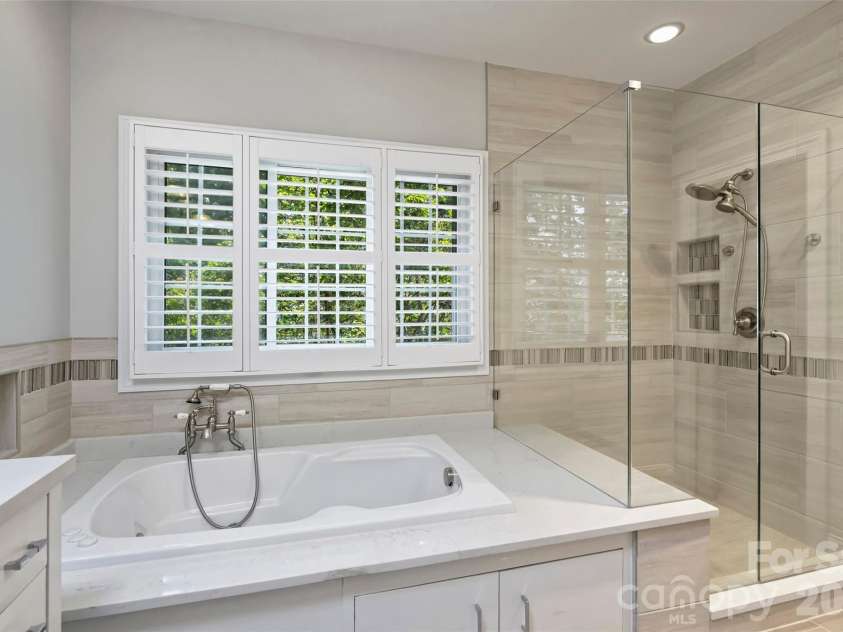 7701 Walthall Court, Charlotte, NC 28210.  MLS# CAR4404476, YatesRealty ID 43795. 