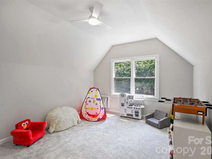 7701 Walthall Court, Charlotte, NC 28210.  MLS# CAR4404476, YatesRealty ID 43795. 