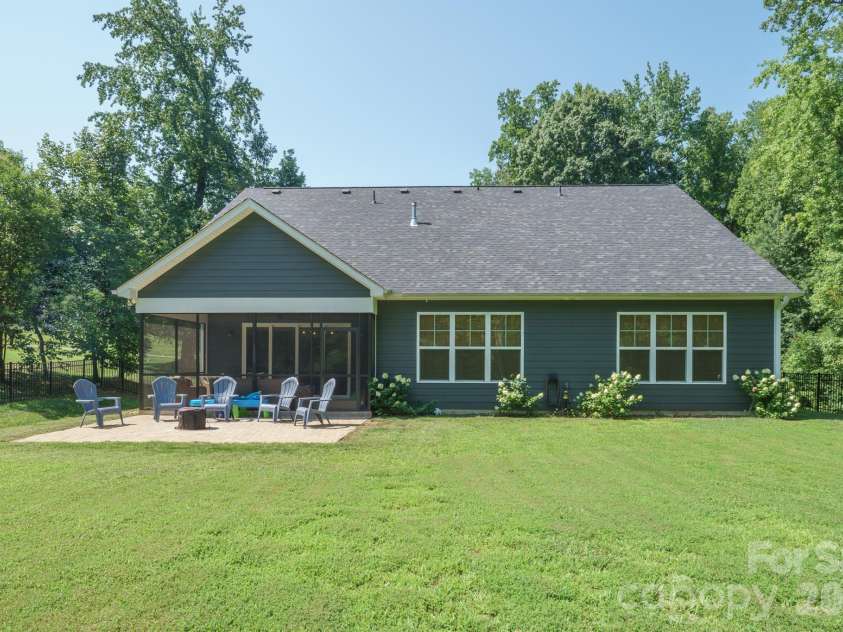 2976 Walter Drive, Concord, NC 28027.  MLS# CAR4412569, YatesRealty ID 43796. 