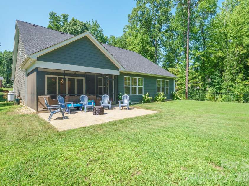 2976 Walter Drive, Concord, NC 28027.  MLS# CAR4412569, YatesRealty ID 43796. 