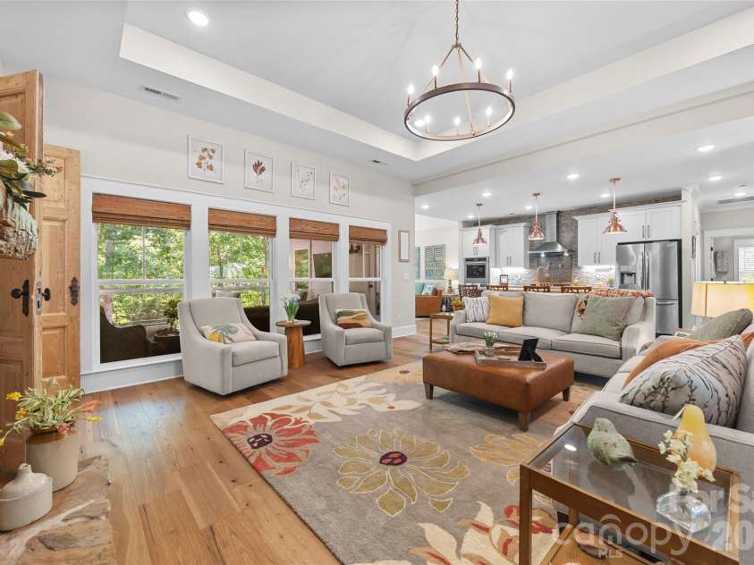 662 Sandbar Point, Lake Wylie, SC 29710.  MLS# CAR4413041, YatesRealty ID 43797. 