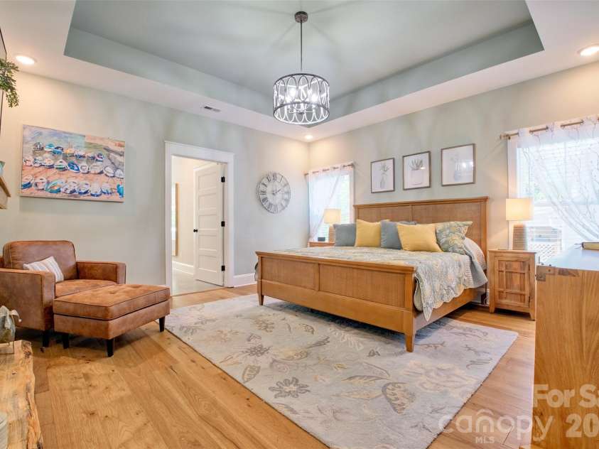 662 Sandbar Point, Lake Wylie, SC 29710.  MLS# CAR4413041, YatesRealty ID 43797. 