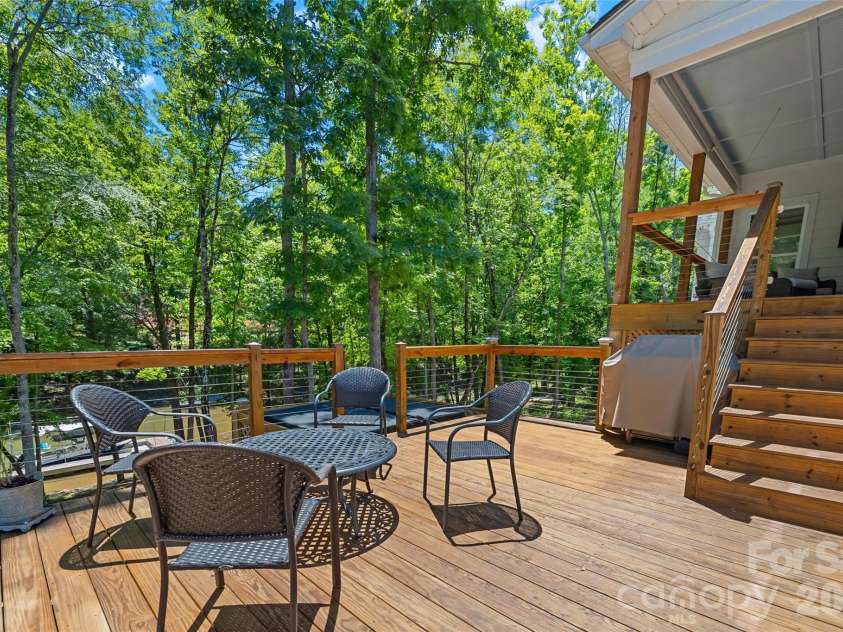 662 Sandbar Point, Lake Wylie, SC 29710.  MLS# CAR4413041, YatesRealty ID 43797. 