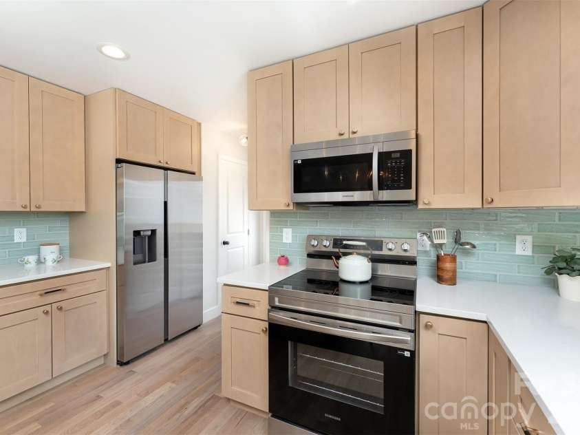 12 Crestfield Avenue, Woodfin, NC 28804.  MLS# CAR4412835, YatesRealty ID 43799. Coffee bar