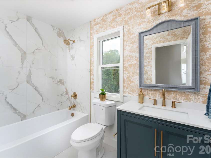 12 Crestfield Avenue, Woodfin, NC 28804.  MLS# CAR4412835, YatesRealty ID 43799. Hall bath
