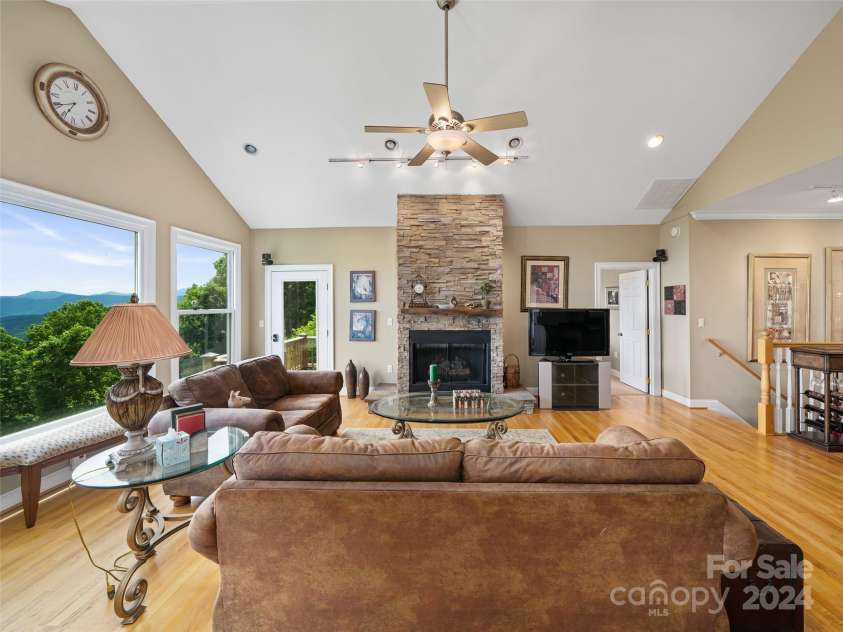 162 Alpine Drive, Little Switzerland, NC 28749.  MLS# CAR4153237, YatesRealty ID 438. 