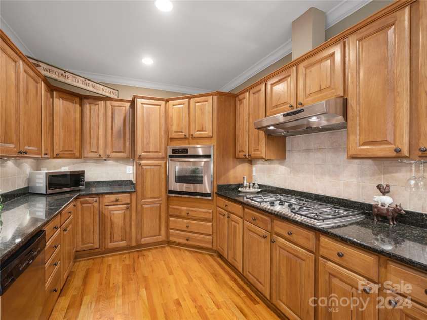 162 Alpine Drive, Little Switzerland, NC 28749.  MLS# CAR4153237, YatesRealty ID 438. 