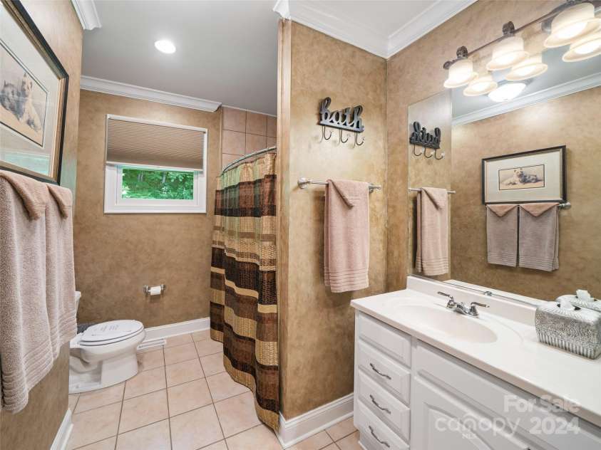 162 Alpine Drive, Little Switzerland, NC 28749.  MLS# CAR4153237, YatesRealty ID 438. 