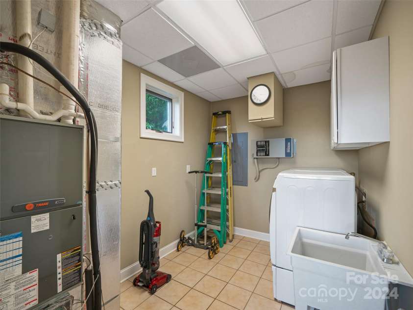 162 Alpine Drive, Little Switzerland, NC 28749.  MLS# CAR4153237, YatesRealty ID 438. 